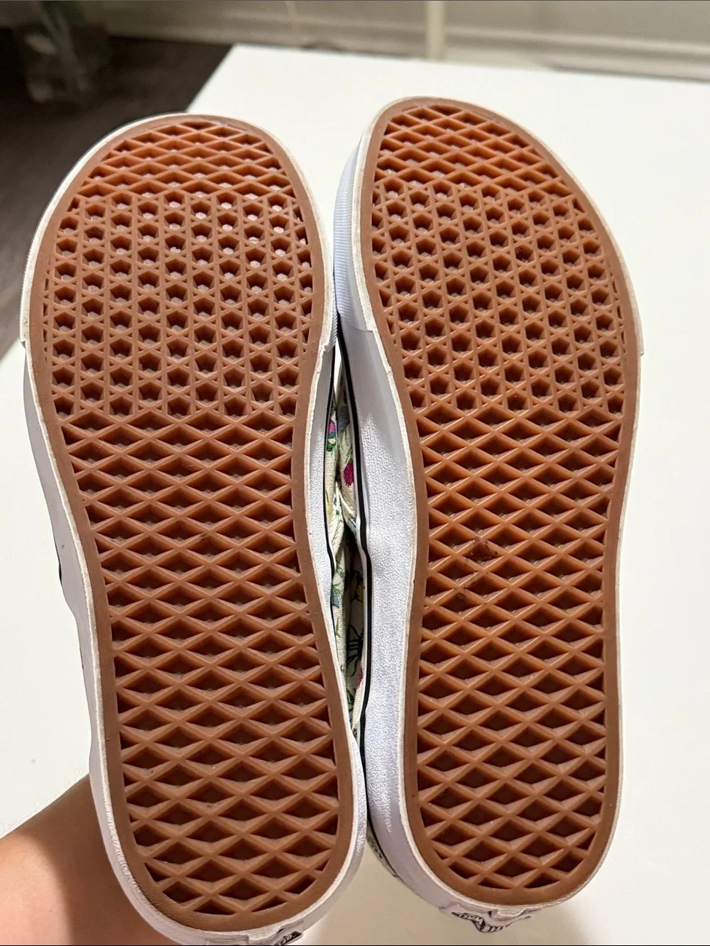 Vans Men's Size 12 Classic Slip On Butterfly Floral Sneaker Shoes Almost new